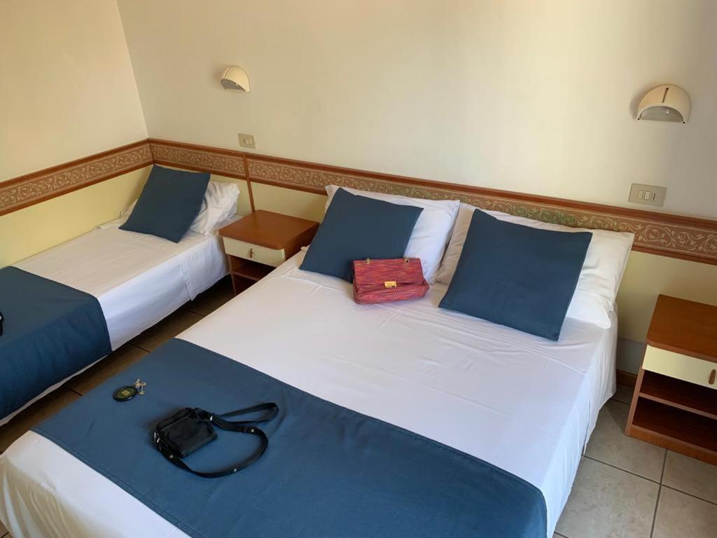 Hotel B&B Des Bains Milano Marittima Kültér fotó