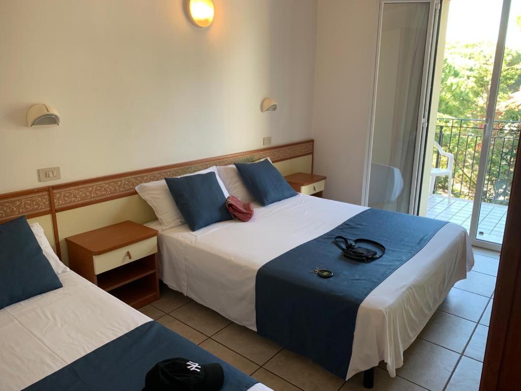 Hotel B&B Des Bains Milano Marittima Kültér fotó