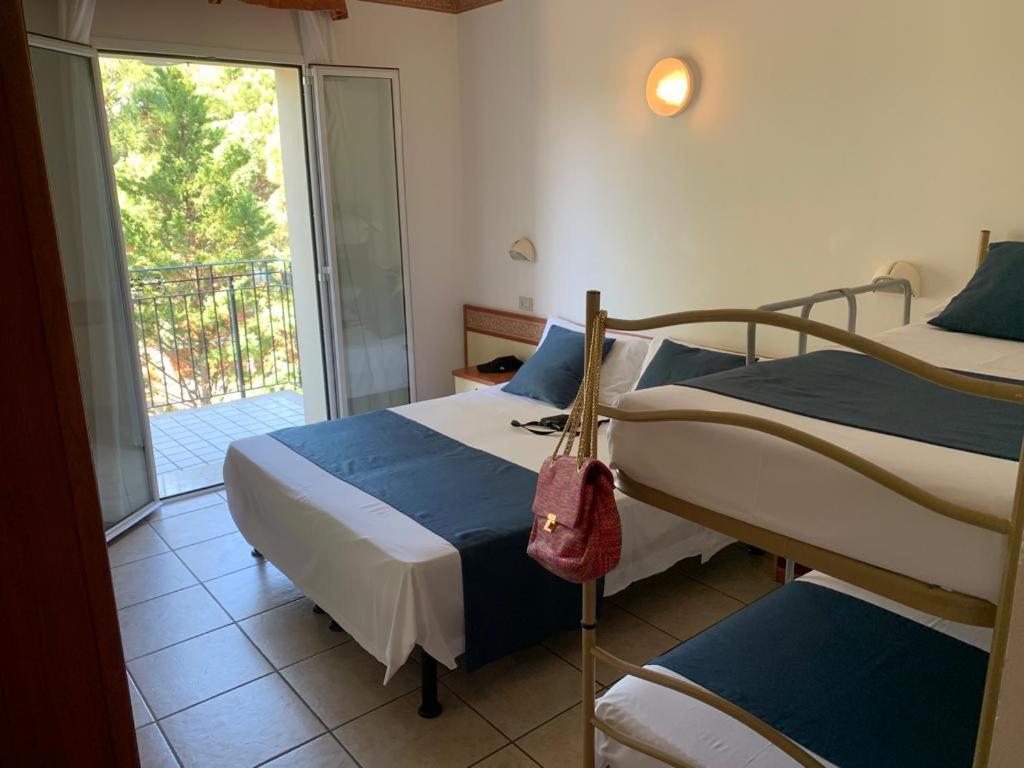 Hotel B&B Des Bains Milano Marittima Kültér fotó
